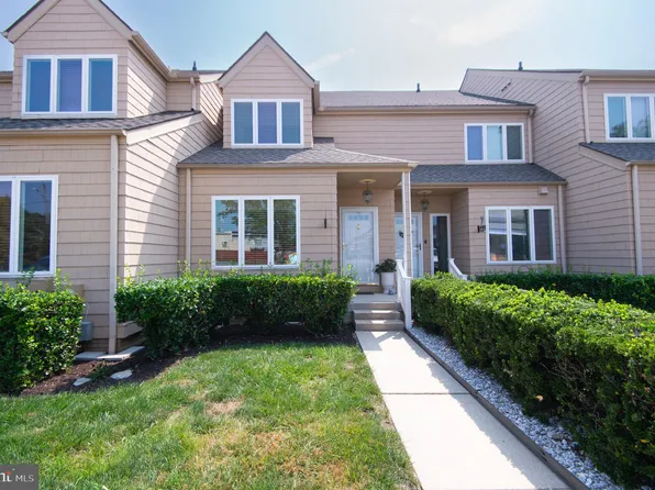 206 Market Sq, Cambridge, MD 21613