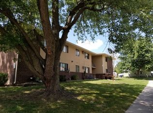 505 1st St S APT 11, Newton, IA 50208