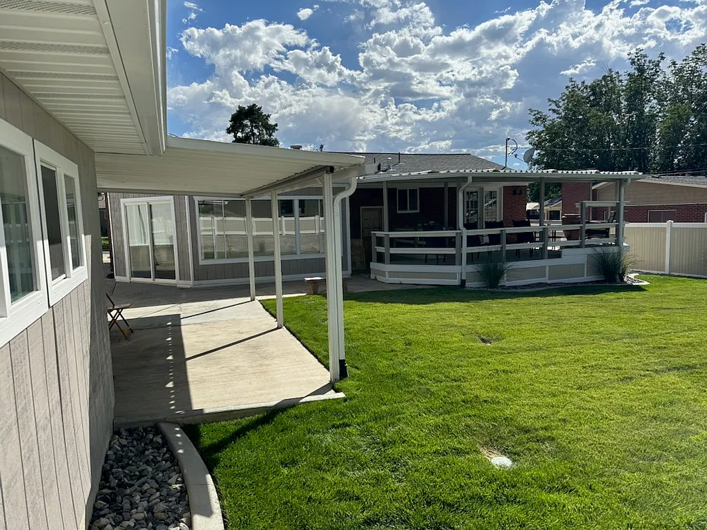 4 bed, 2210 sqft, $3,900 — Photo 3