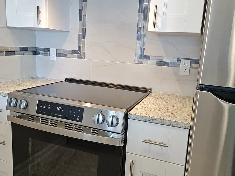Custom Tile & Glass Backsplash