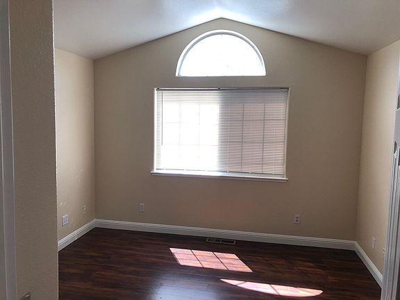 3rd image of 1213 Panoche Ave