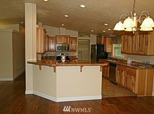 1539 Churchill Point, Roberts, WA 98281