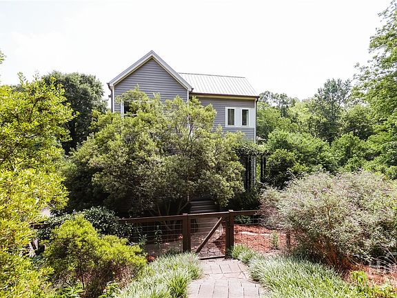 2nd image of 157 Crawford Avenue