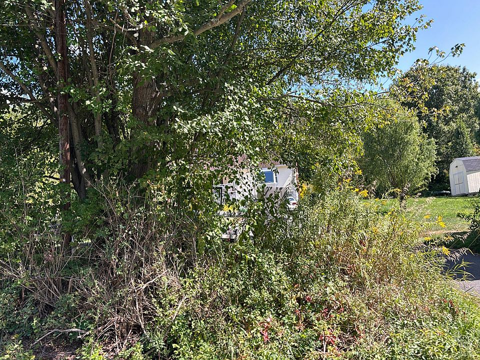 2nd image of 64 Washington Rd