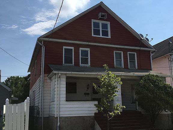 2nd image of 21-23 Newitt Pl