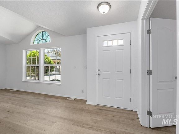 4th image of 421 S Curtis Rd Lot 122