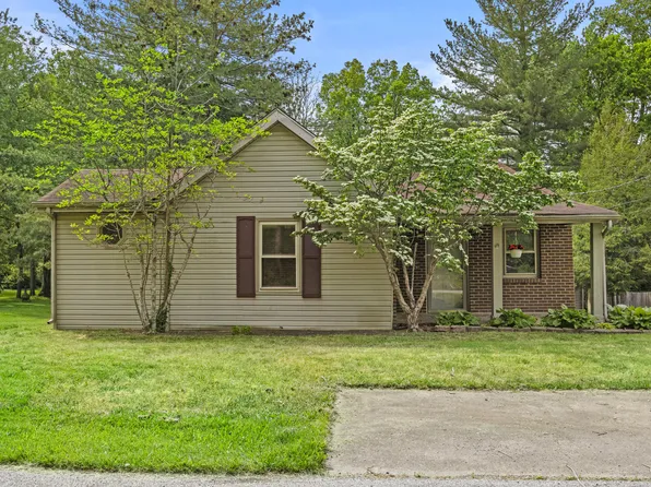 327 Smith St, Midway, KY 40347