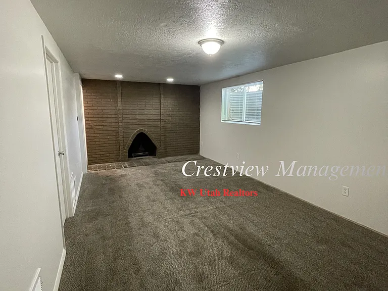 3621 S Chatterleigh Rd — Photo 7