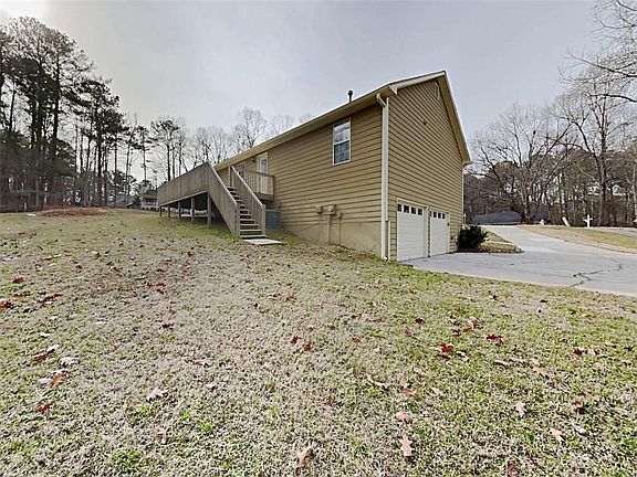 4th image of 330 Peach Crossing Dr