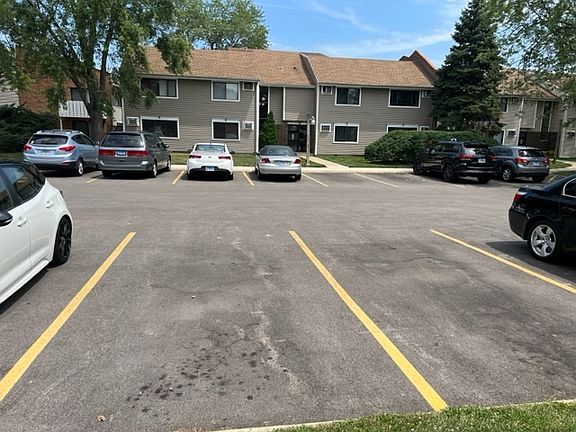 3rd image of 3500 Bayside Dr Unit 3