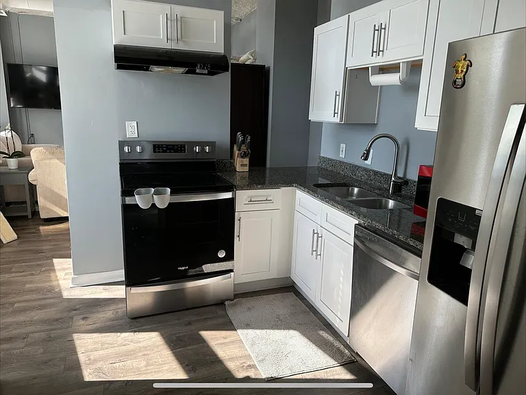 20 Marietta St NW #10E — Photo 10