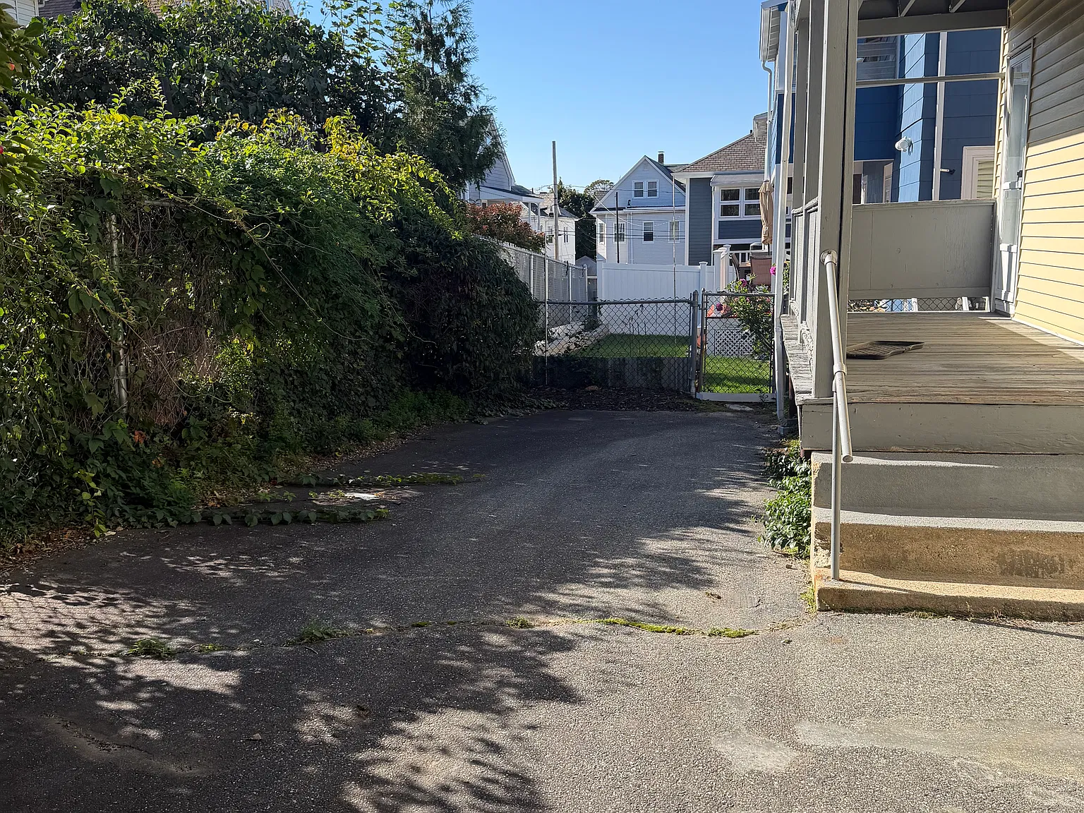 3 bed, 1000 sqft, $3,950 — Photo 3