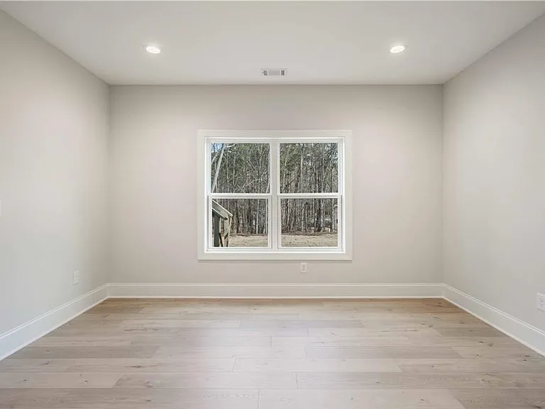 126 Spaulding Ln — Photo 36