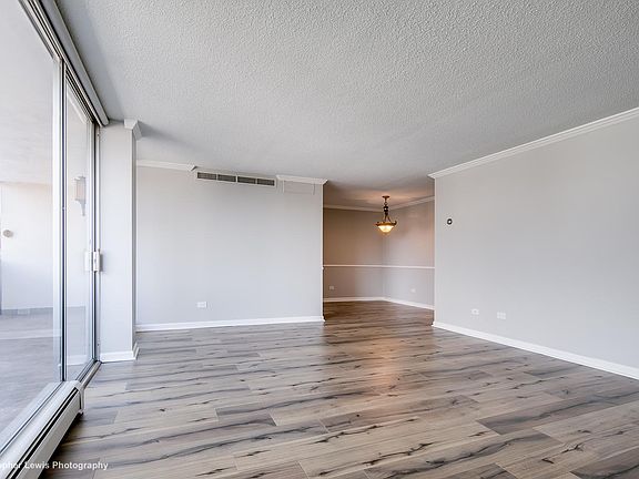 3rd image of 1250 N Humboldt St APT 304