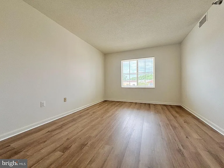 14800 Pennfield Cir #408 — Photo 7