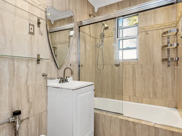 65-35 Yellowstone Boulevard image 6 of 6