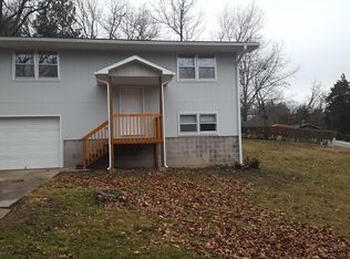 295 Rea St, Hollister, MO 65672