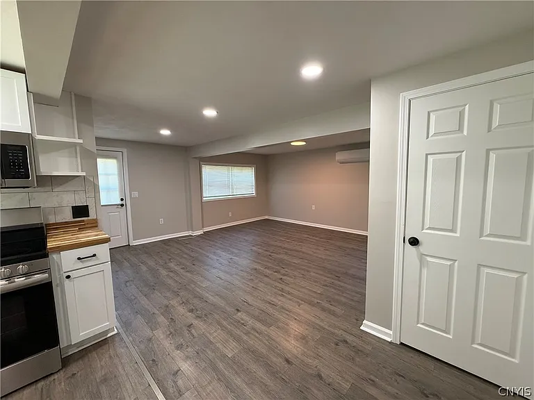 8261 Oswego Rd — Photo 6