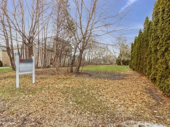 670 N Franklin Ave, Palatine, IL 60067