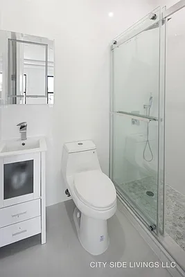 Rented by Artur Gutman, LREB | media 8