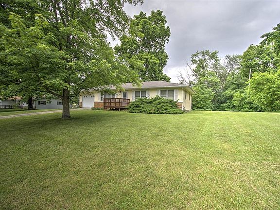 2nd image of 226 Hickorywood Dr