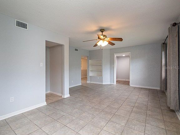 4th image of 2416 Decottes Ave