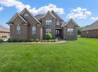 756 Elkhorn Peak Dr, Bowling Green, KY 42104