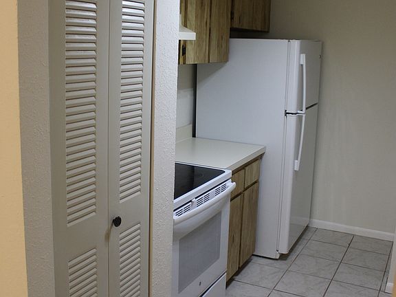 4th image of 13608 S Village Dr APT 8202