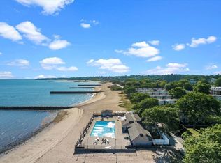 230 Walk, West Haven, CT 06516