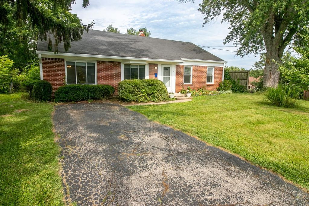 Apartment in Loveland, Stoneybrook, Hamilton - View 2