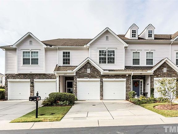 2nd image of 410 Bartlett Cir