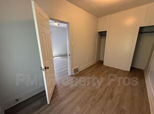 2439A N Dr William Finlayson St, Milwaukee, WI 53212