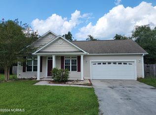 116 Wild Oak Dr, Bogue, NC 28570