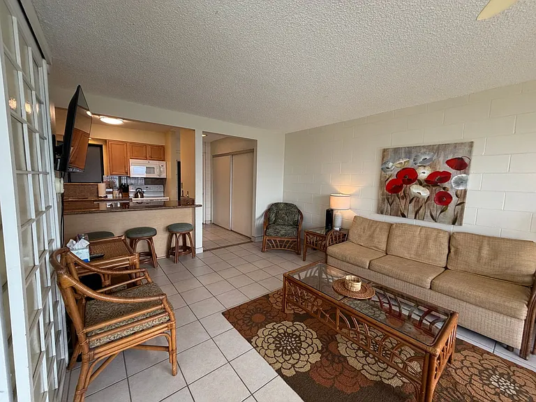 280 Hauoli St #A6 — Photo 3