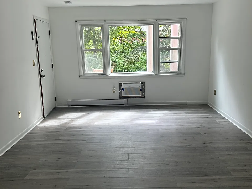 56 Wakelee Ave #29