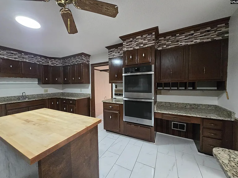 77 Northlake Rd — Photo 9