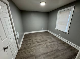 187 Everett St APT 1R, Southbridge, MA 01550