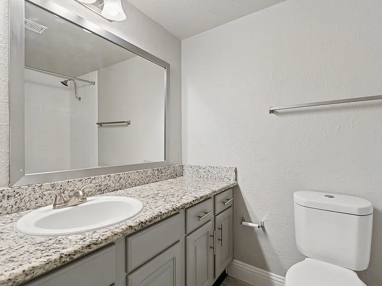 Avondale Parc @ Bellmar — Photo 40