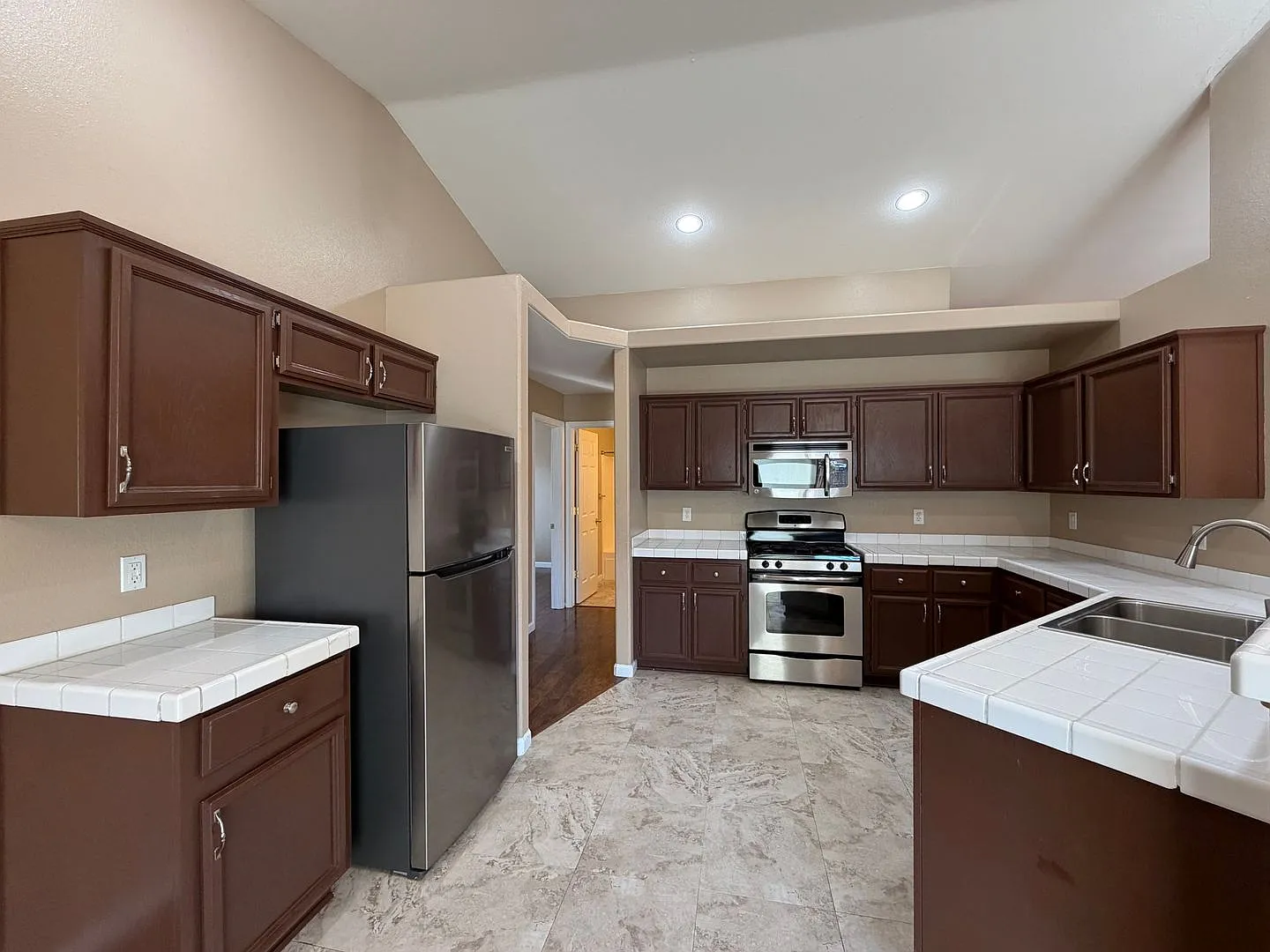 4 Bedroom 2 Bath Home in Fernley — Photo 3