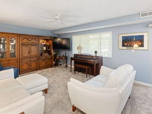 196 Old River Rd #147, Lincoln, RI 02865