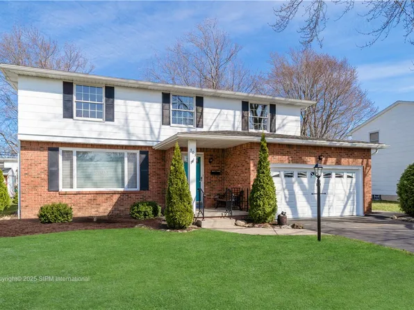 303 Sprucewood Ter, Williamsville, NY 14221
