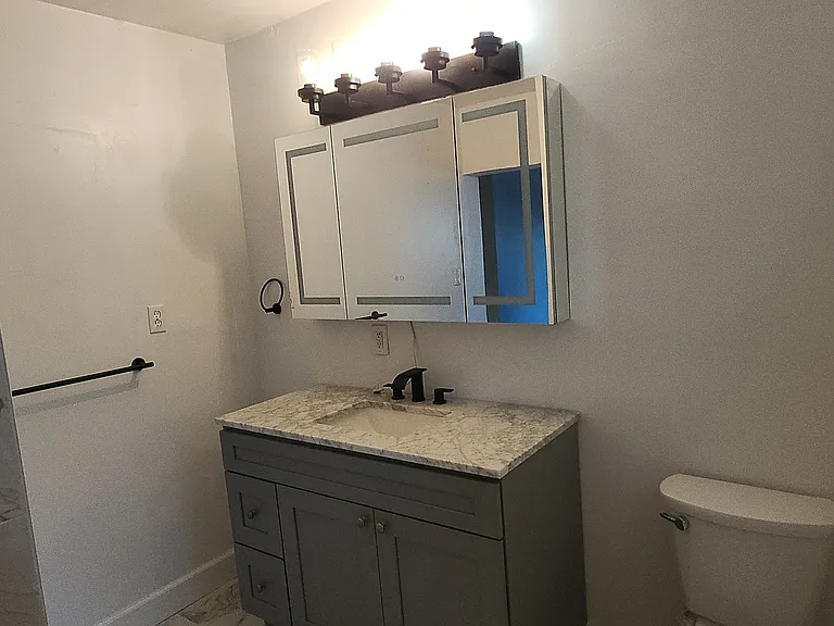 858 S Riverside Ave — Photo 18