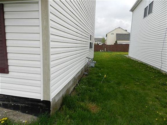 2nd image of 1986 Linton Gardens Dr