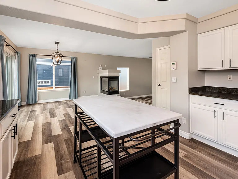 4779 Waldenwood Dr — Photo 13