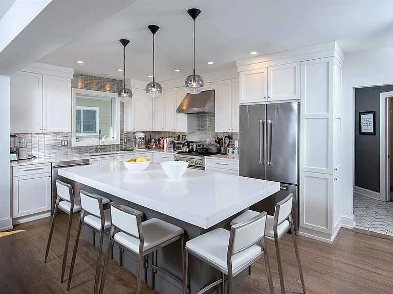 12 N Nassau Ave #29TH-20 — Photo 3