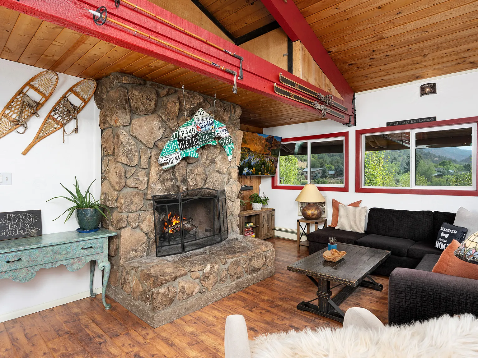 431 E Sopris Dr — Photo 4