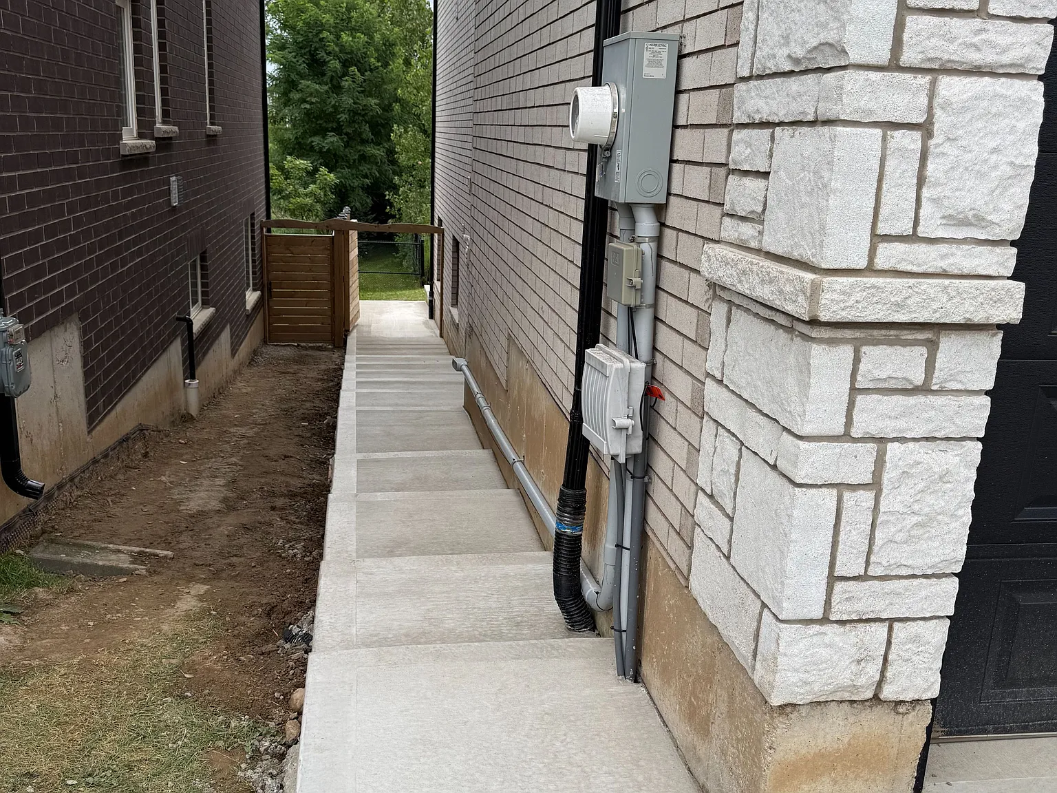 2 bed, $2,200 — Photo 3