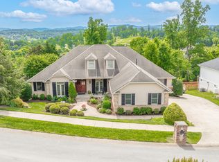 216 Michaels Ridge Blvd, Johnson City, TN 37615