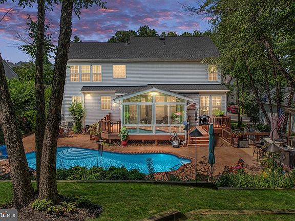 4th image of 15233 Warbler Ct
