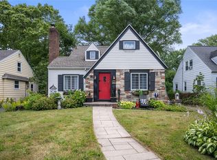 102 Mayfair Dr, Rochester, NY 14617